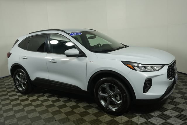 Certified 2025 Ford Escape ST-Line Select