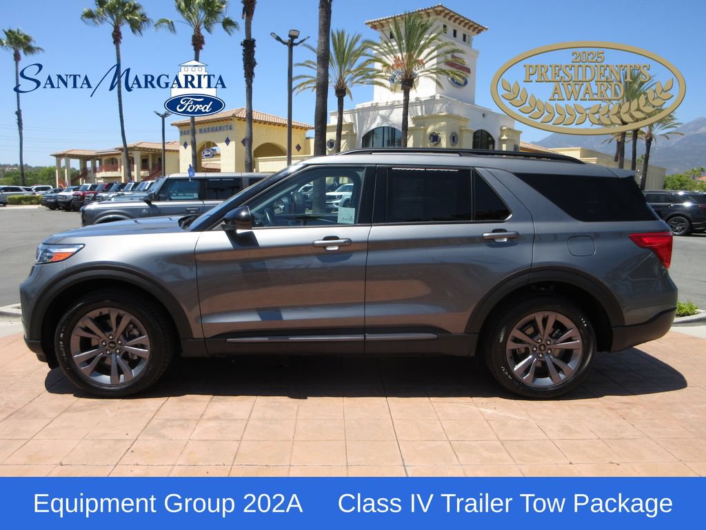 Certified 2023 Ford Explorer XLT w/ Equipment Group 202A