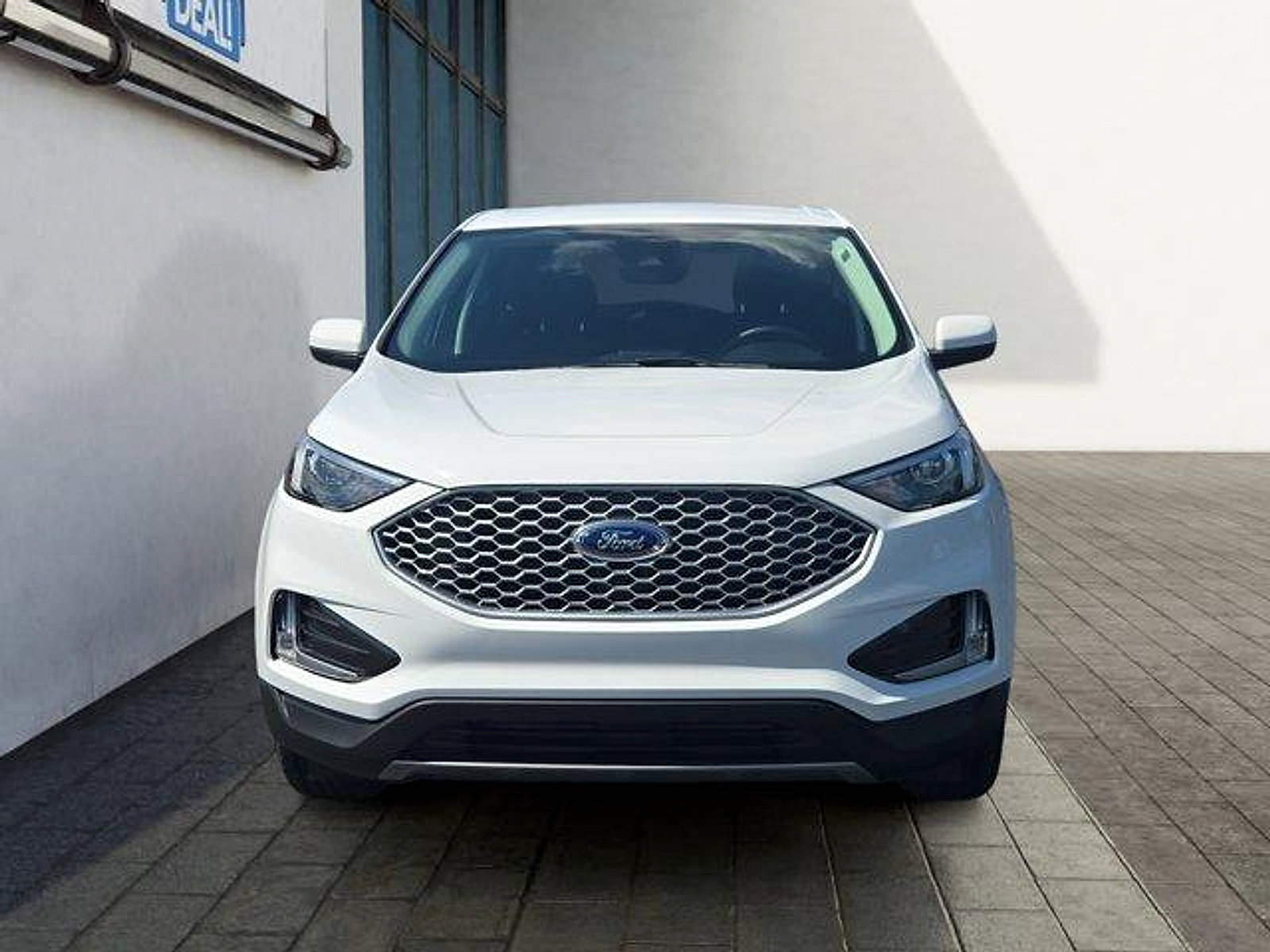 Certified 2024 Ford Edge SEL w/ Convenience Package AWD/4WD image 8