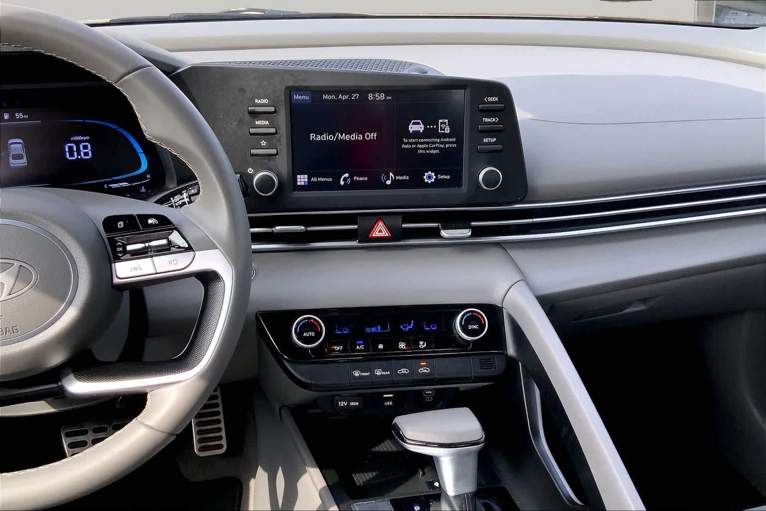 Used 2025 Hyundai Elantra Sport FWD image 7