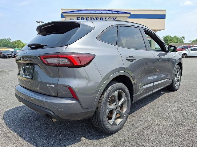 Certified 2023 Ford Escape ST-Line w/ Tech Pack #1 AWD/4WD image 4
