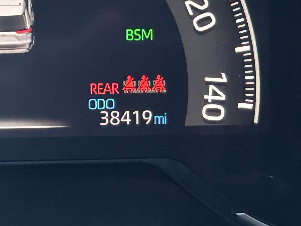 Used 2024 Toyota RAV4 XLE image 39