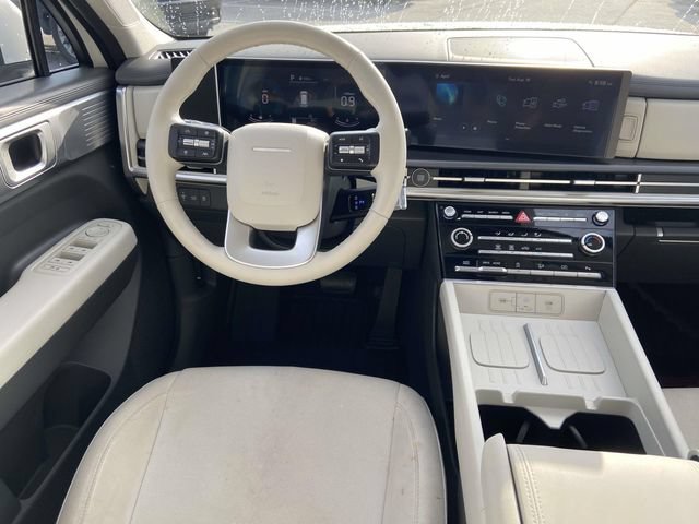 Used 2026 Hyundai Santa Fe SE FWD image 11