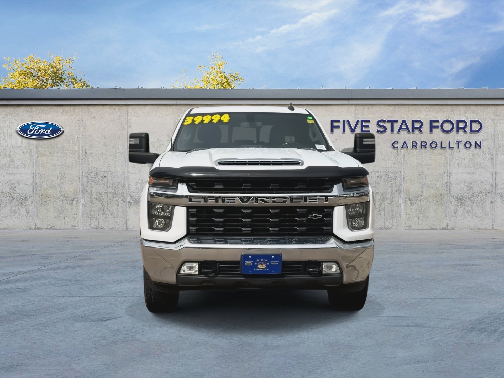 Used 2020 Chevrolet Silverado 2500 LT w/ Convenience Package AWD/4WD image 3