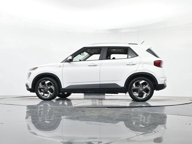 Used 2024 Hyundai Venue SEL FWD image 38