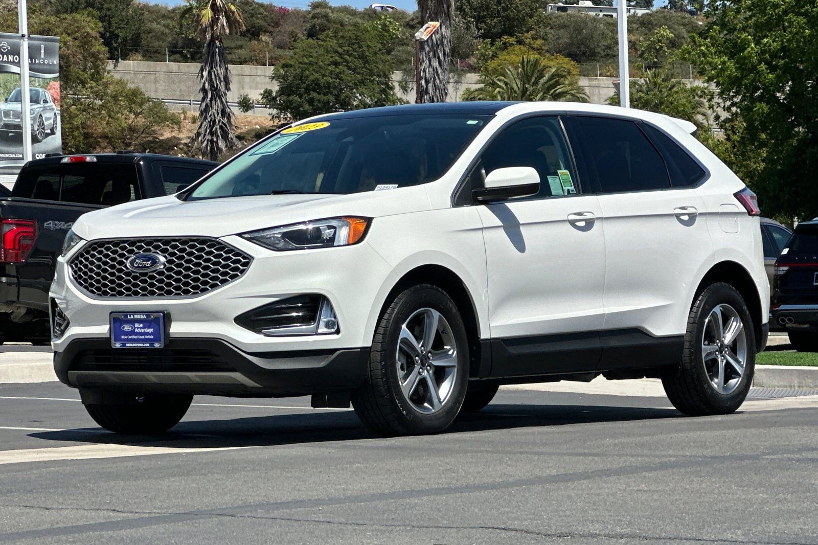 Certified 2023 Ford Edge SEL w/ Convenience Package AWD/4WD image 7