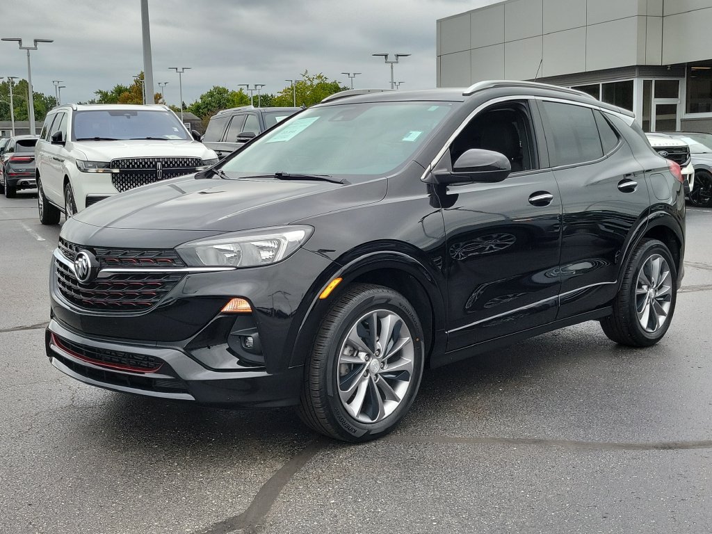 Used 2023 Buick Encore GX Select w/ Sport Touring Package FWD image 8