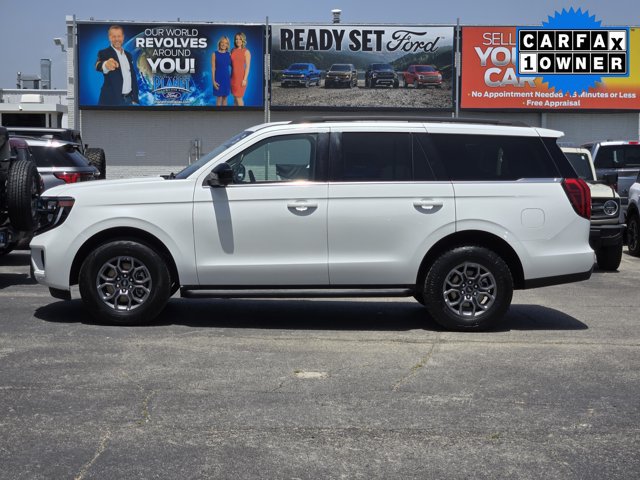 Certified 2025 Ford Expedition Active AWD/4WD image 4