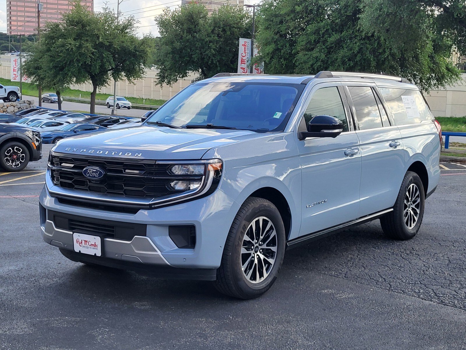 Certified 2025 Ford Expedition Max Platinum image 8