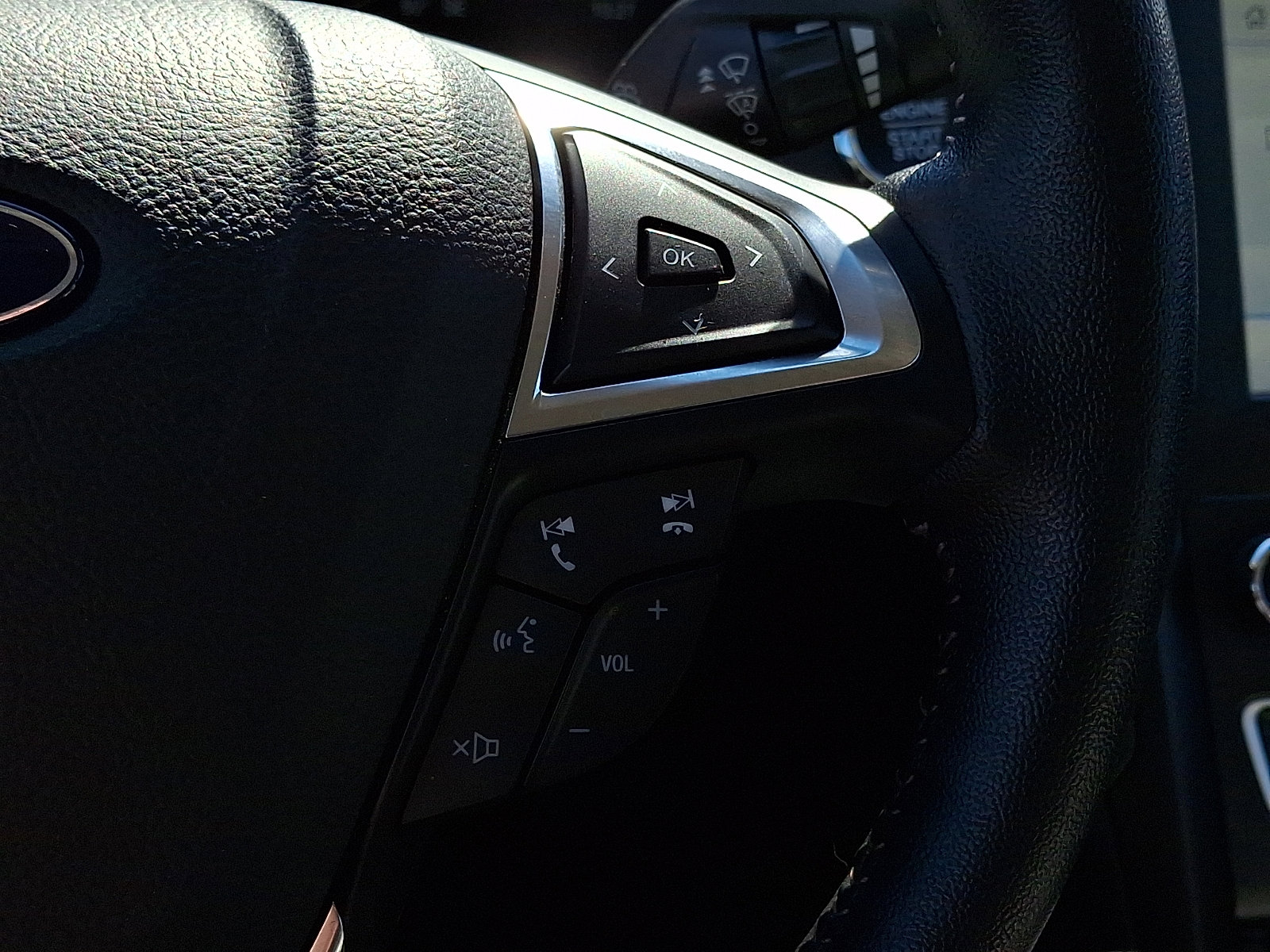 Certified 2020 Ford Fusion SE w/ Equipment Group 151A image 25