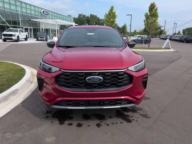 Certified 2024 Ford Escape ST-Line w/ Tech Pack #1 AWD/4WD image 8