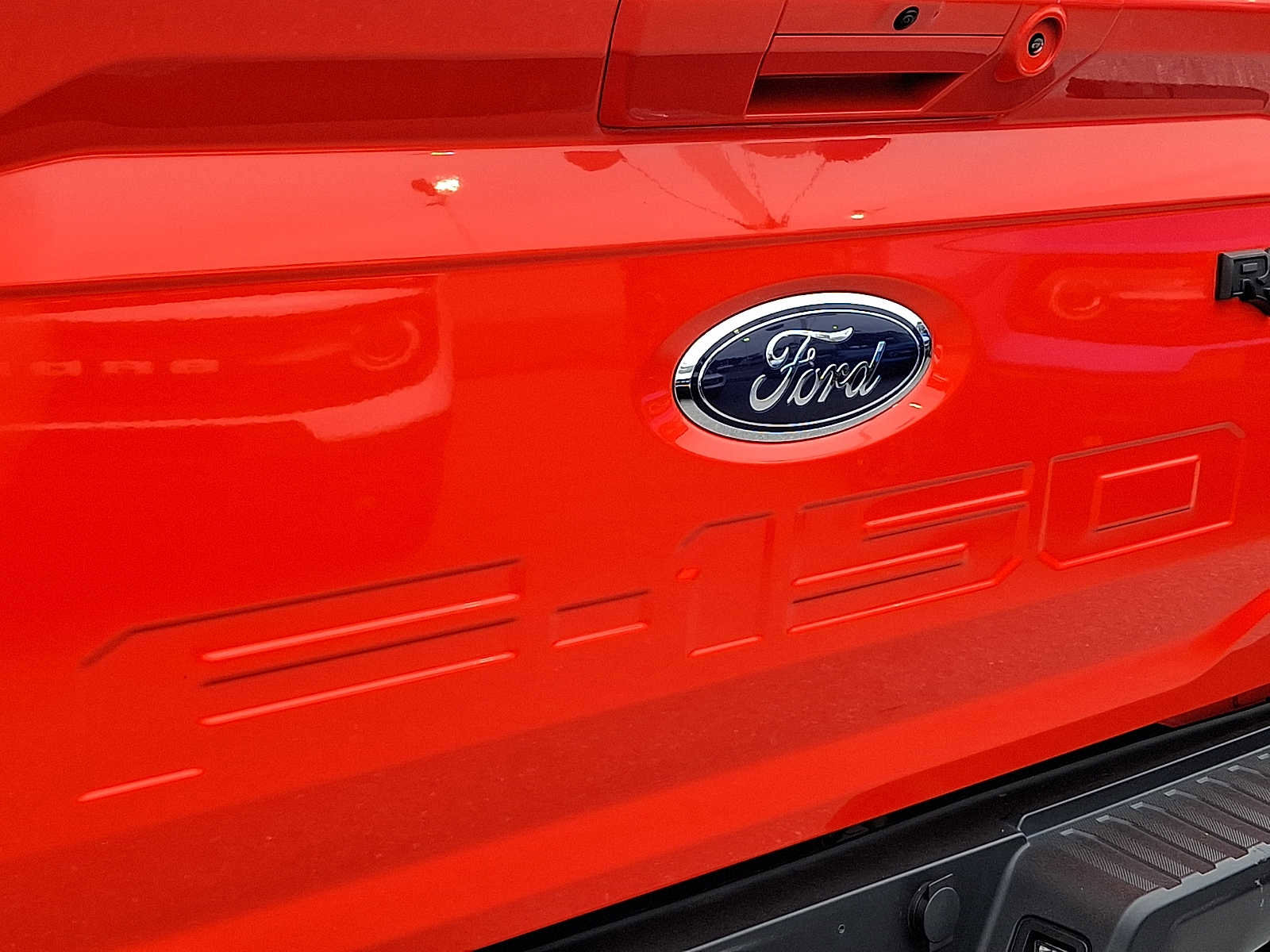 Certified 2022 Ford F150 Raptor w/ Equipment Group 801A High AWD/4WD image 30