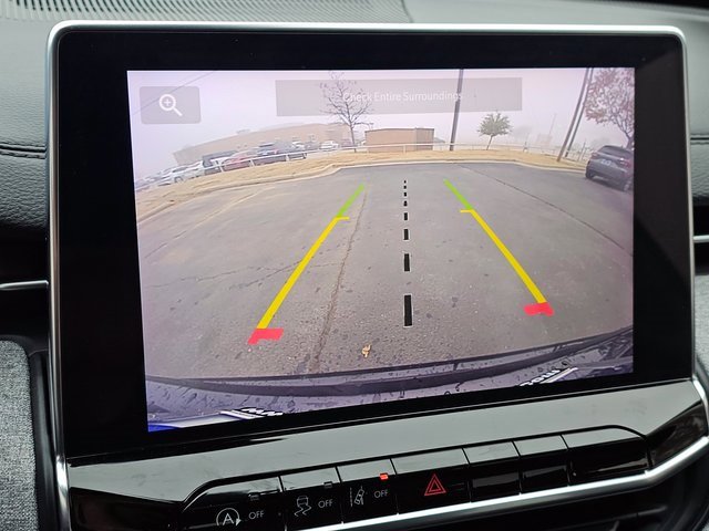 Used 2024 Jeep Compass Latitude image 5