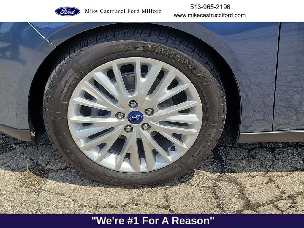Certified 2018 Ford Focus Titanium FWD image 9