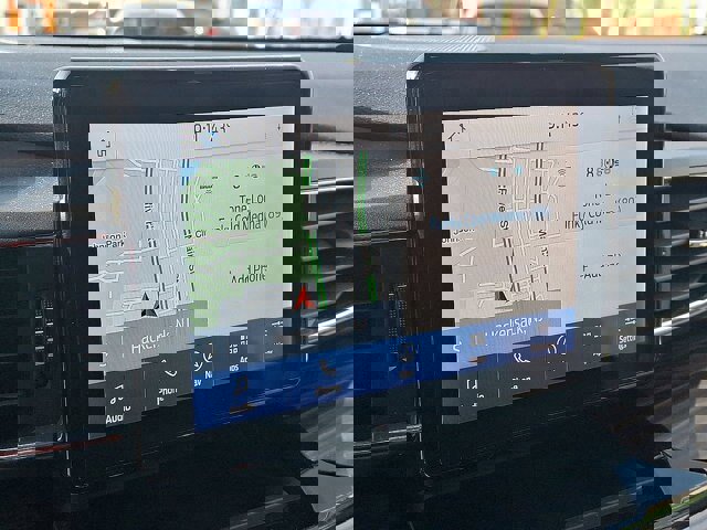 Certified 2021 Ford Explorer Limited w/ Equipment Group 301A image 18