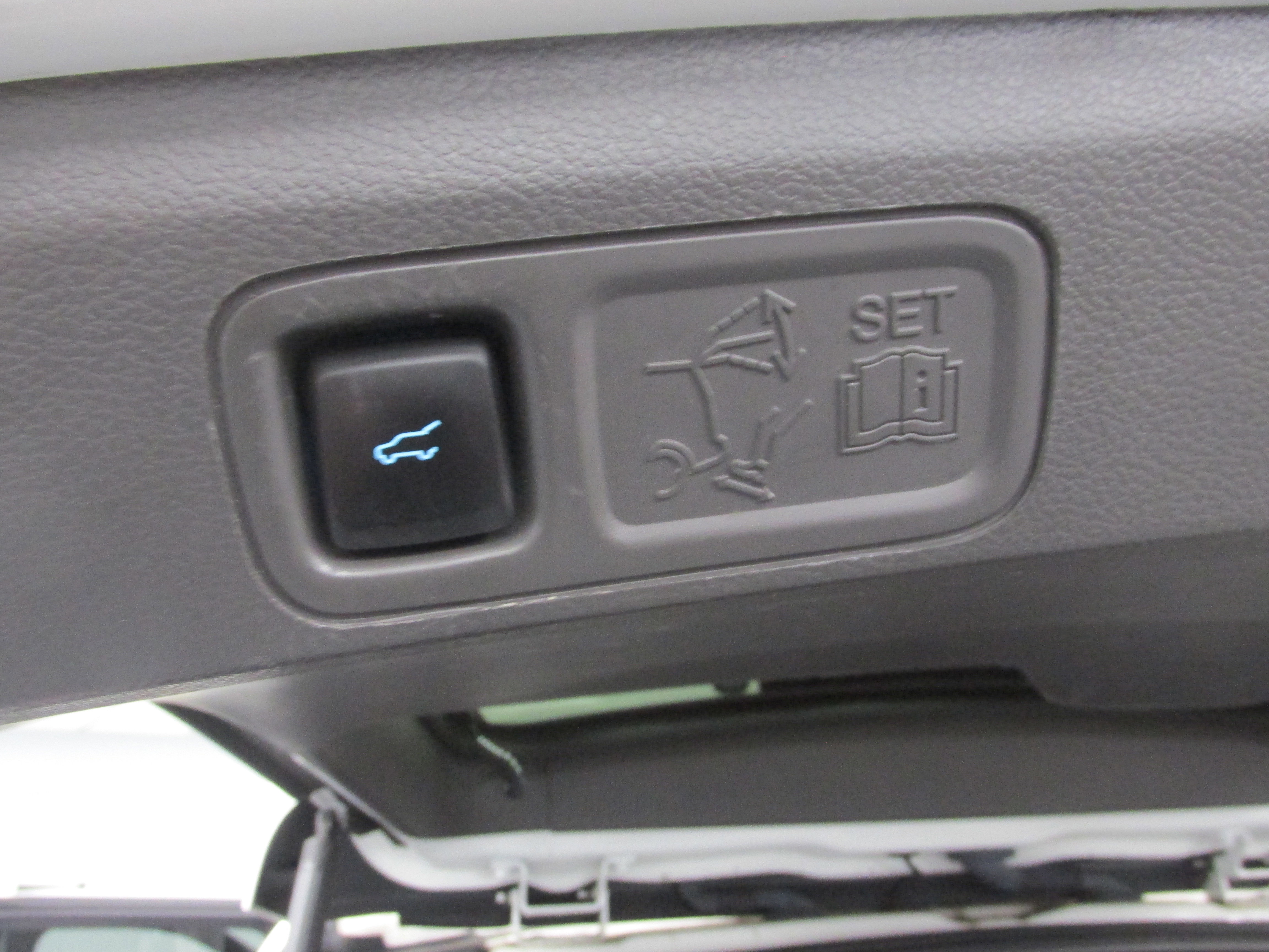 Certified 2021 Ford Expedition XLT image 25