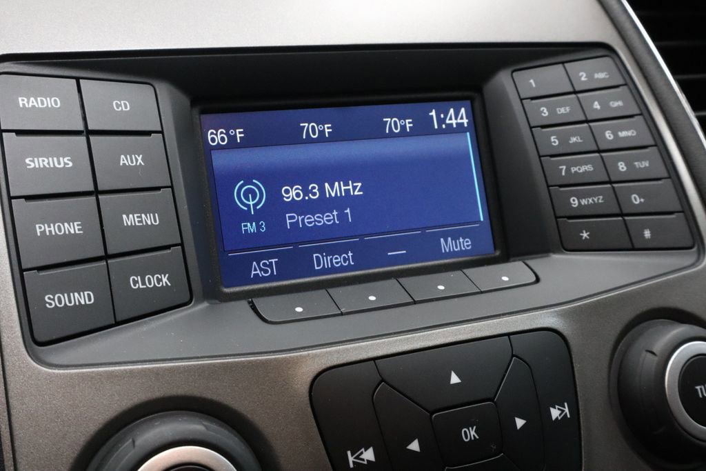 Certified 2018 Ford Taurus SEL image 9