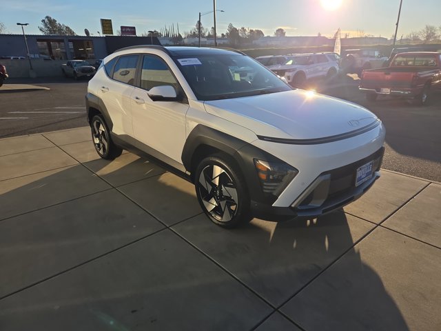 Used 2024 Hyundai Kona Limited image 7