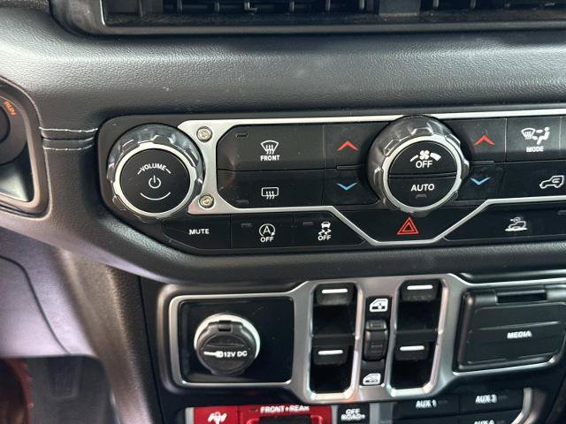 Used 2025 Jeep Wrangler Unlimited Rubicon AWD/4WD image 25