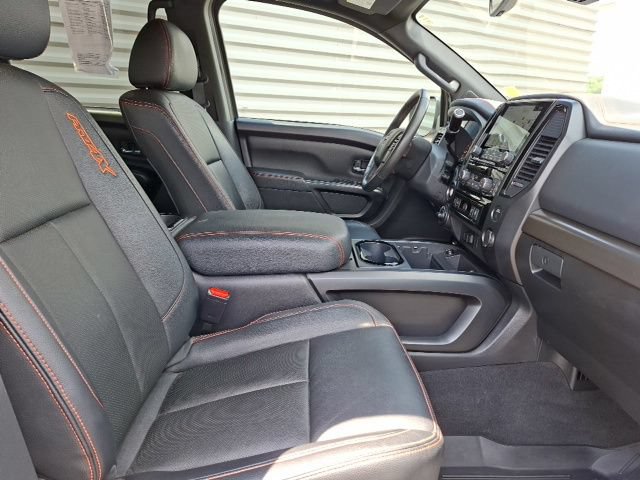 Used 2024 Nissan Titan PRO-4X w/ Pro-4x Convenience Package AWD/4WD image 34