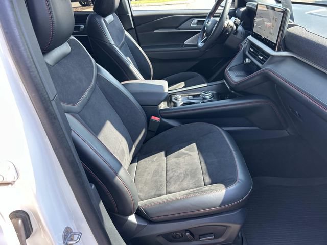 Certified 2025 Ford Explorer ST AWD/4WD image 32