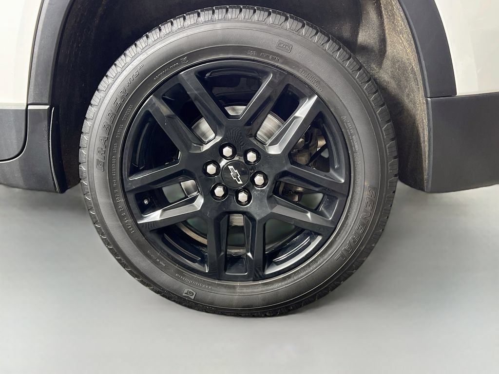 Used 2020 Chevrolet Traverse LT w/ LPO, Blackout Package AWD/4WD image 36