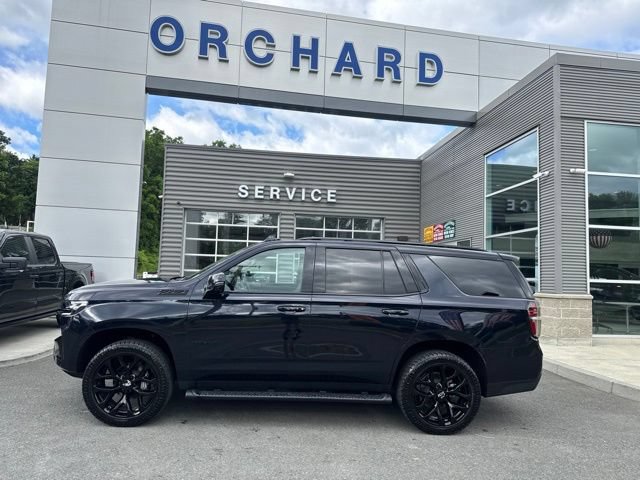Used 2023 Chevrolet Tahoe Z71 w/ Luxury Package AWD/4WD image 2