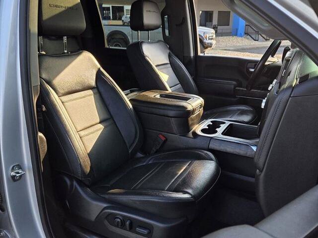 Used 2022 GMC Sierra 2500 Denali w/ Denali Ultimate Package AWD/4WD image 16