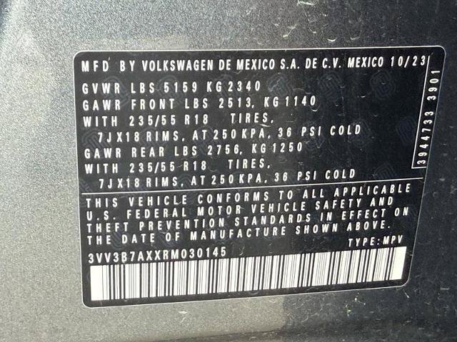 Used 2024 Volkswagen Tiguan SE FWD image 25
