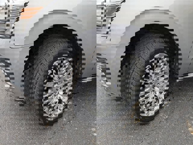 Certified 2024 Ford Expedition Limited image 11