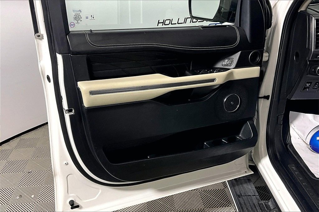 Certified 2021 Ford Expedition Platinum image 19