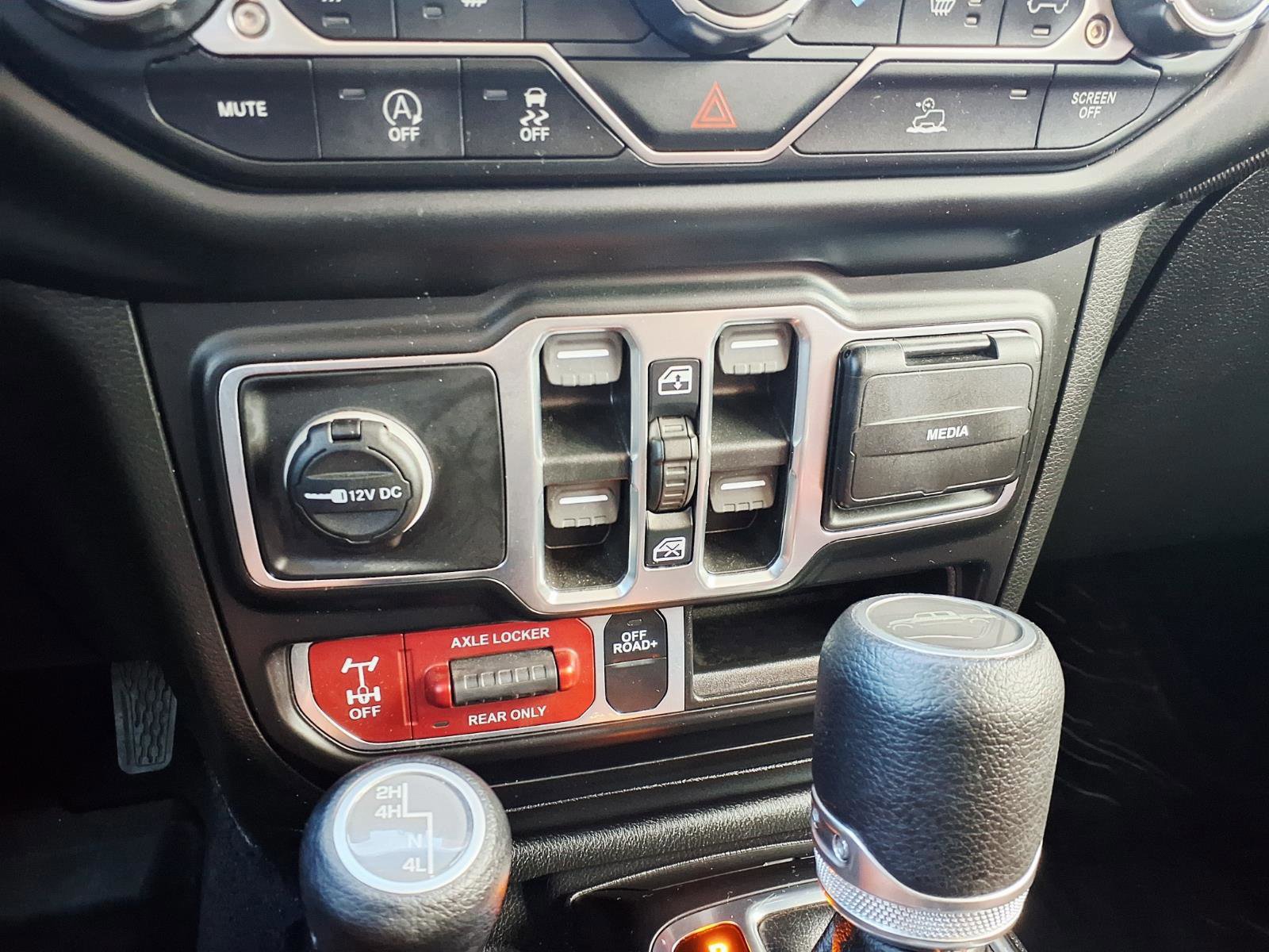 Used 2021 Jeep Gladiator Mojave image 24