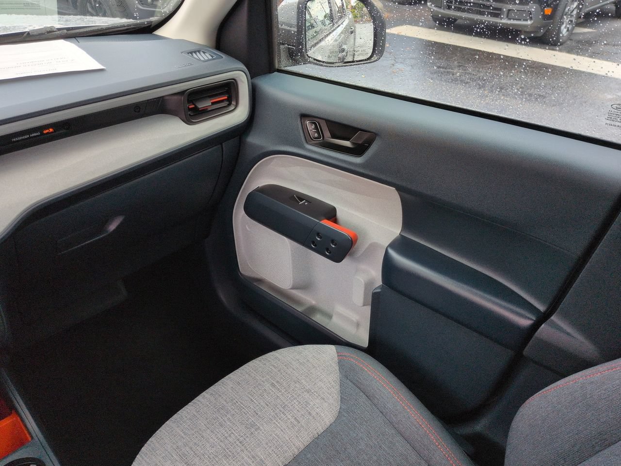 Certified 2022 Ford Maverick XLT w/ XLT Luxury Package FWD image 17
