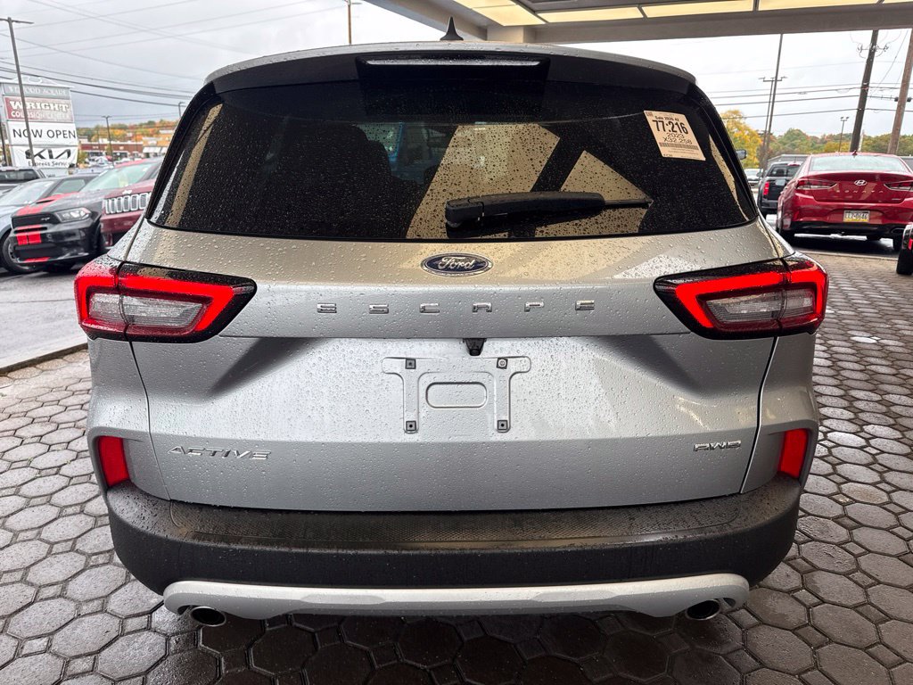 Certified 2023 Ford Escape Active AWD/4WD image 7