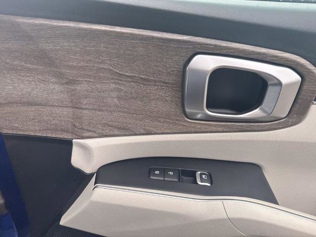Used 2022 Kia Sorento EX w/ Panoramic Sunroof Package image 33