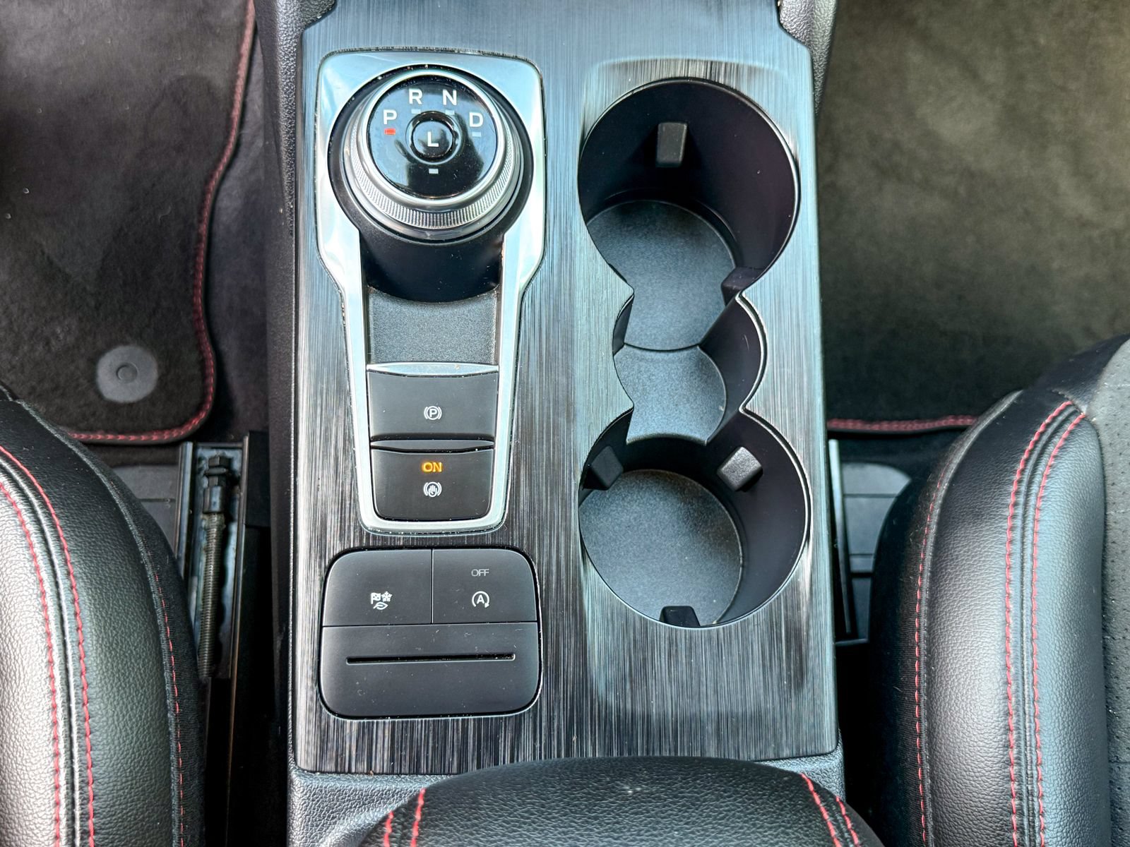 Certified 2022 Ford Escape SEL w/ SEL Stealth AWD Package image 29