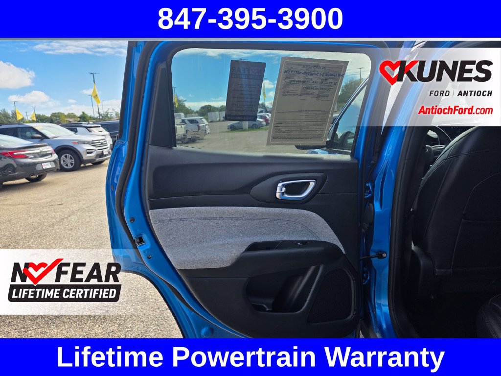 Used 2024 Jeep Compass Latitude AWD/4WD image 24