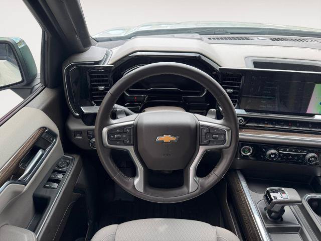 Used 2023 Chevrolet Silverado 1500 LT w/ Z71 Off-Road Package AWD/4WD image 12