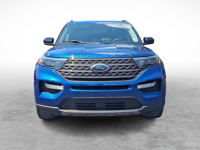 Certified 2023 Ford Explorer XLT w/ Equipment Group 202A AWD/4WD image 2