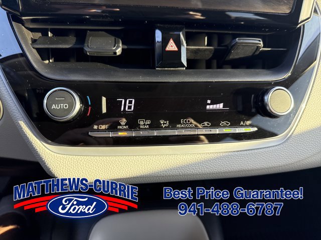 Used 2025 Toyota Corolla LE w/ LE Premium Package FWD image 18