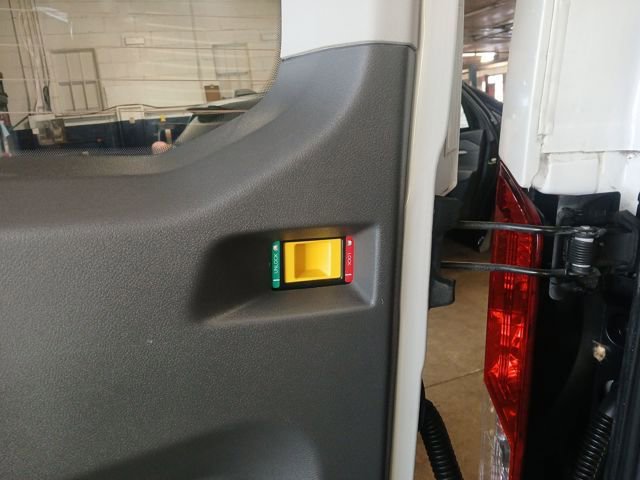 Certified 2022 Ford Transit 350 XLT image 40