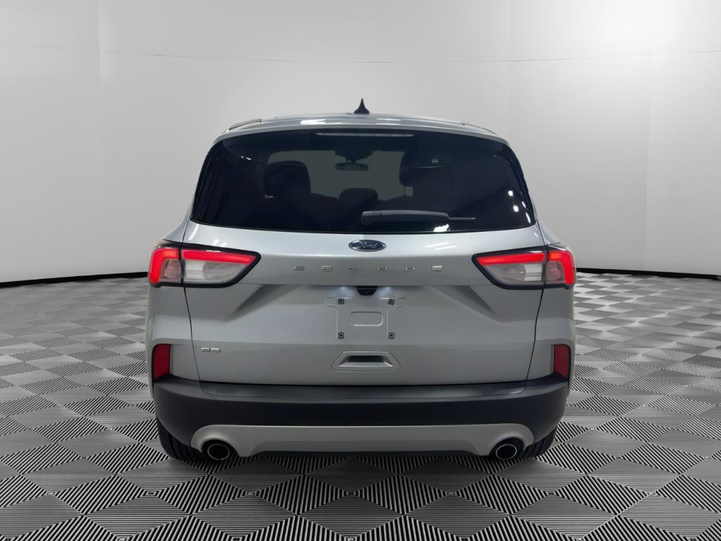 Certified 2022 Ford Escape SE FWD image 4