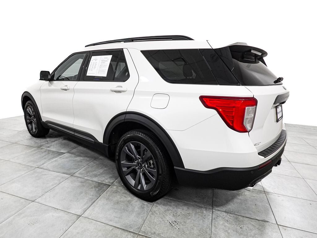 Certified 2024 Ford Explorer XLT w/ Equipment Group 202A AWD/4WD image 4
