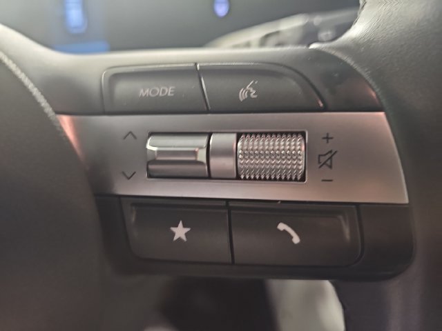 Used 2025 Hyundai Kona SEL FWD image 18