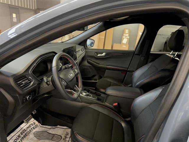 Certified 2023 Ford Escape ST-Line Select w/ Tech Pack #1 image 11