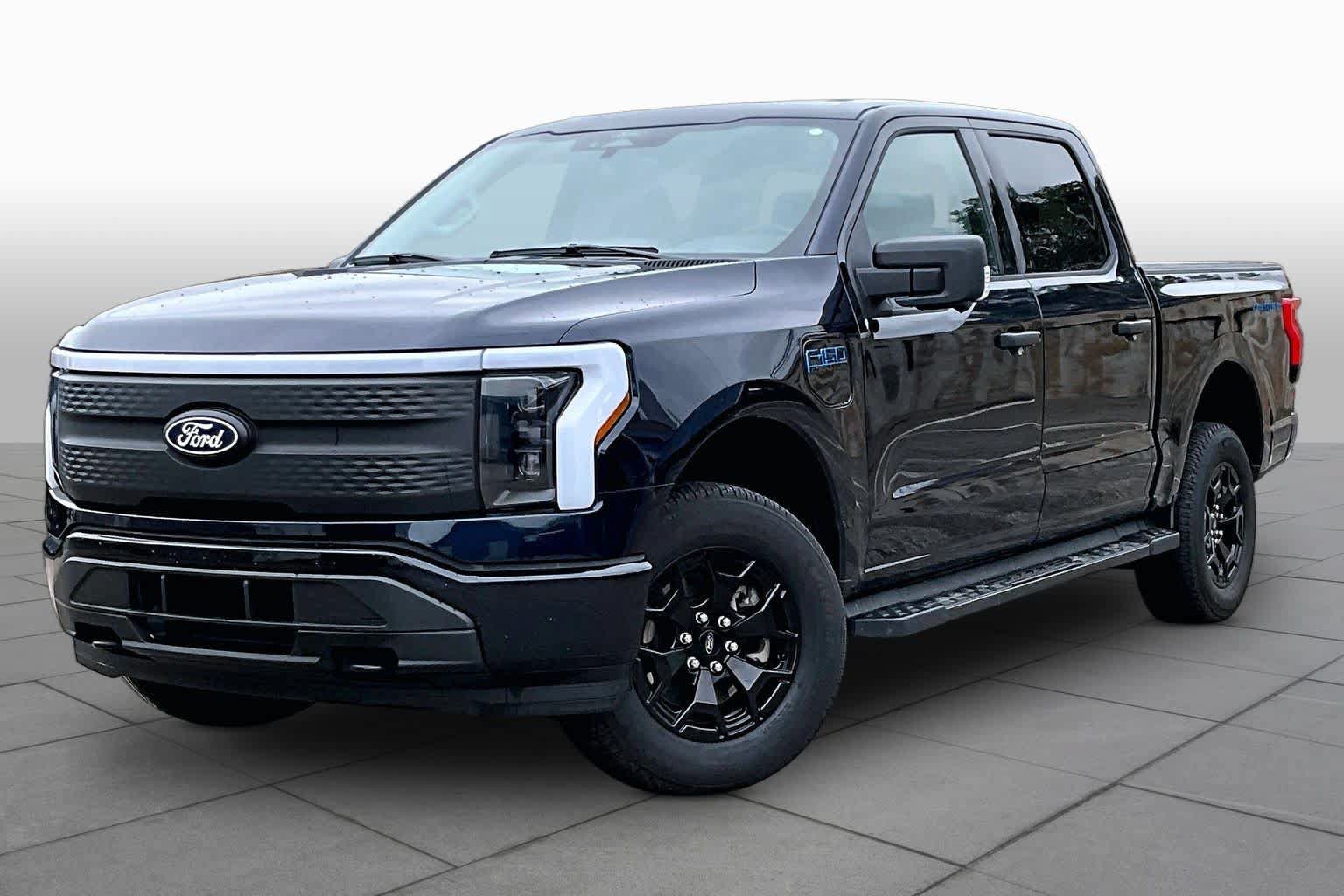 Certified 2025 Ford F150 Lightning XLT AWD/4WD image 34