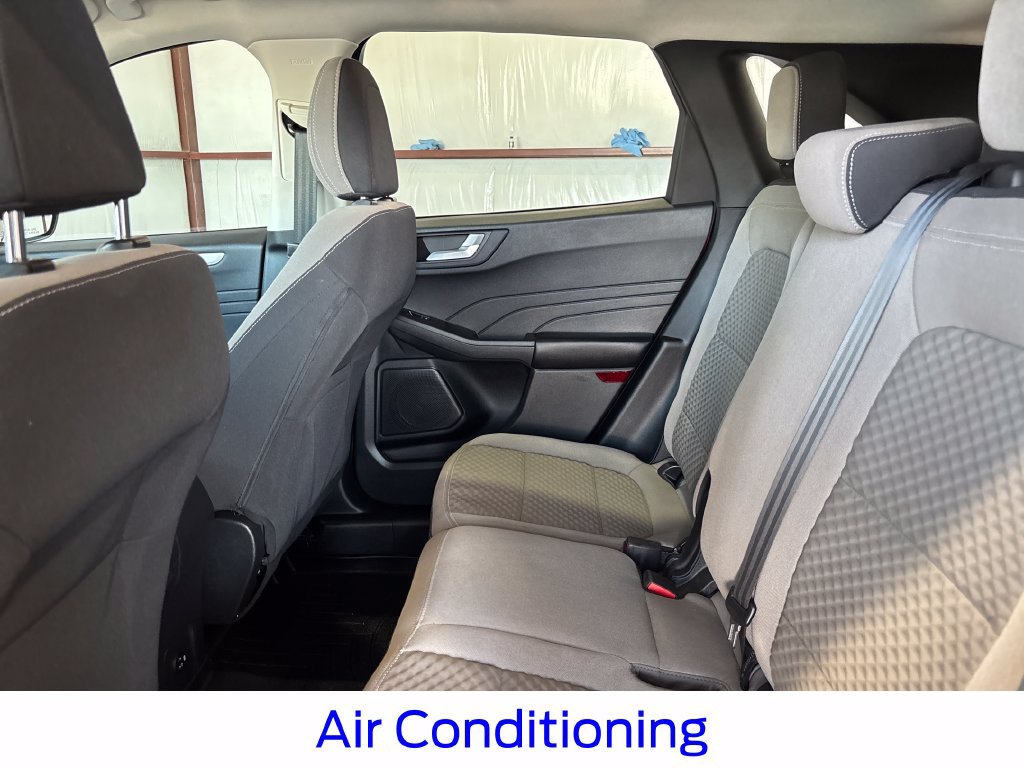Certified 2021 Ford Escape SE w/ SE Sport Appearance Package FWD image 35