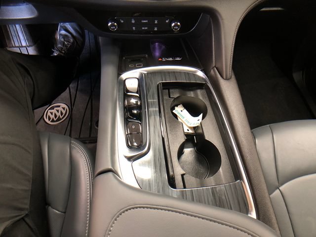 Used 2022 Buick Enclave Essence AWD/4WD image 19