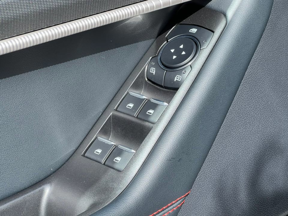 Certified 2025 Ford Explorer ST-Line image 22