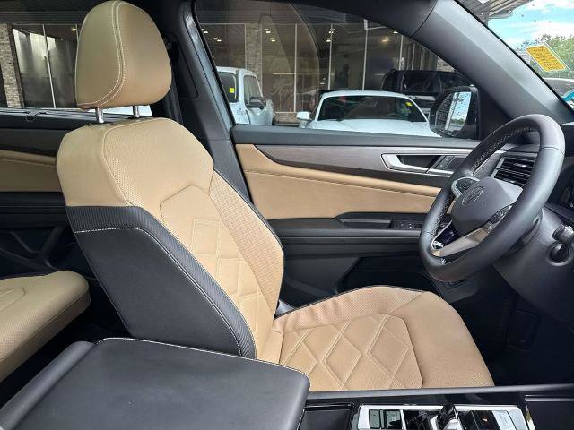 Used 2024 Volkswagen Atlas Cross Sport SE FWD image 11